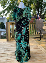 Load image into Gallery viewer, Ladies large dress, reverse geode tie dye
