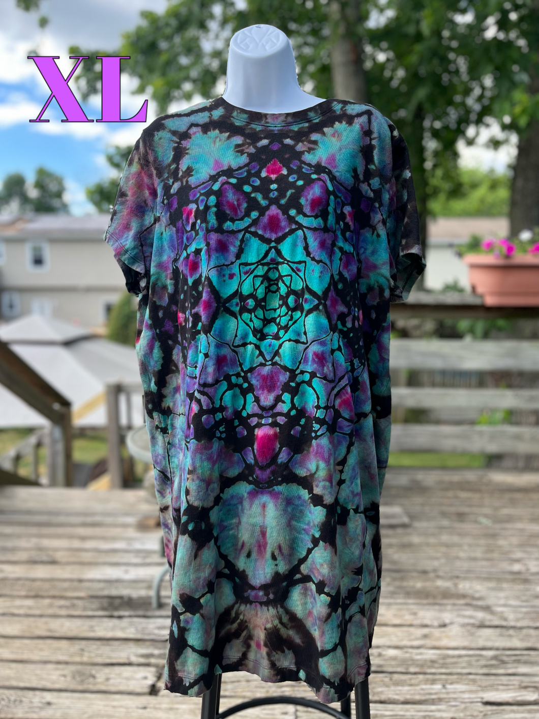 Ladies XL Tshirt dress, reverse tie dye