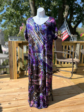 Load image into Gallery viewer, Ladies Medium dress, reverse geode tie dye
