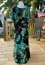 Load image into Gallery viewer, Ladies large dress, reverse geode tie dye
