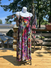 Load image into Gallery viewer, Ladies medium dress, reverse mandala tie dye
