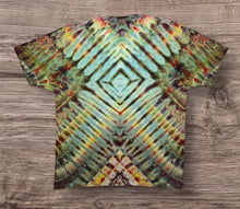 Load image into Gallery viewer, 3XL Tshirt, tie dye design
