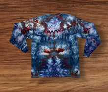 Load image into Gallery viewer, Large long sleeve, mandala tie dye
