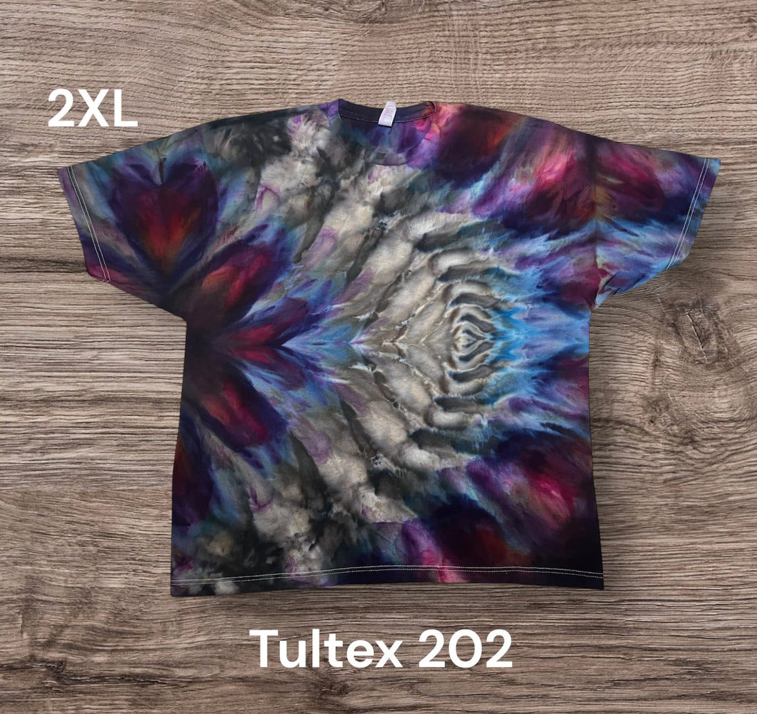 2XL Tshirt, tie dye design