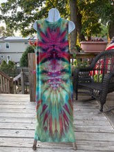 Load image into Gallery viewer, Ladies XL dress, tie dye design
