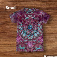 Load image into Gallery viewer, Adult Small Tshirt, tie dye mandala
