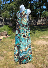 Load image into Gallery viewer, Ladies XL dress, reverse tie dye
