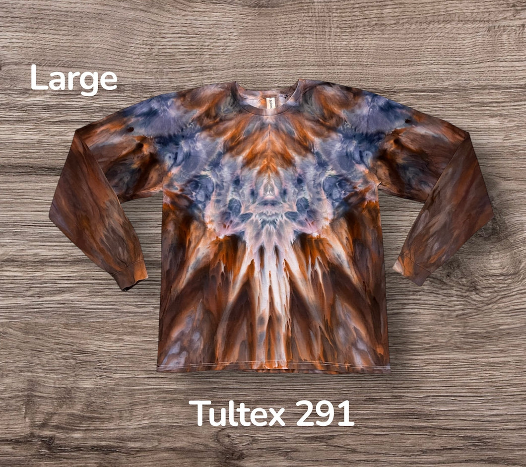 Large long sleeve Tshirt, tie dye design