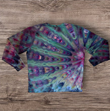 Load image into Gallery viewer, XL crew neck sweatshirt, sunburst tie dye
