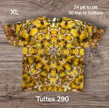 Load image into Gallery viewer, XL Tshirt, mandala tie dye
