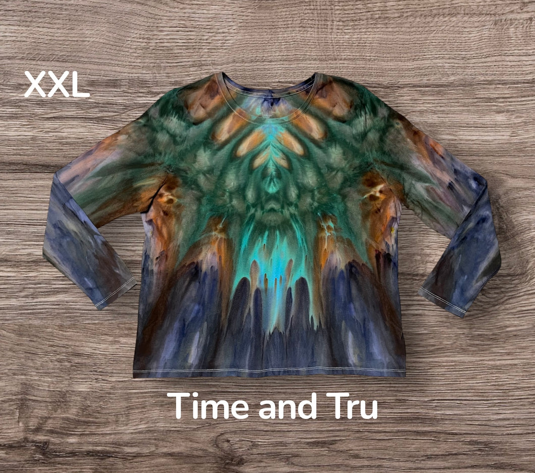 Ladies XXL Tshirt, tie dye design