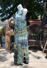 Load image into Gallery viewer, Ladies large dress,  geode tie dye
