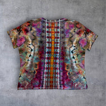 Load image into Gallery viewer, Ladies XL Tshirt ,  mandala tie dye
