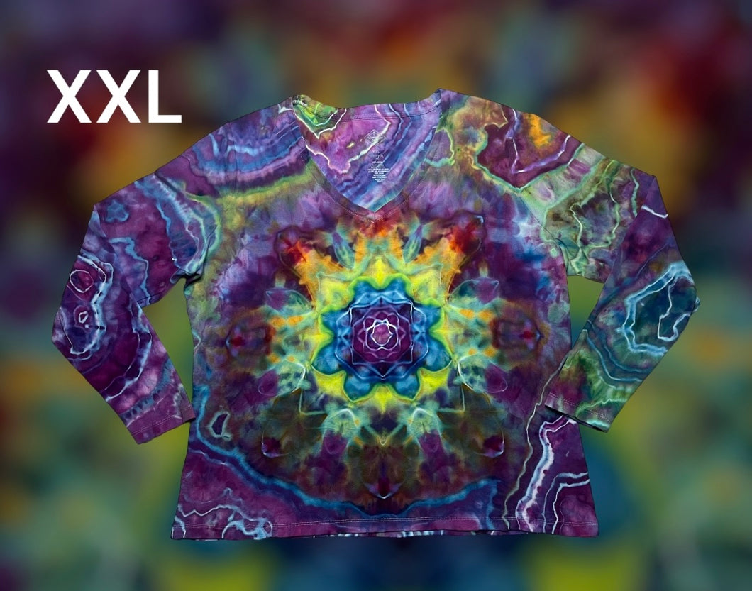 Ladies XXL Tshirt, mandala geode tie dye