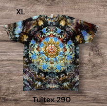 Load image into Gallery viewer, XL Tshirt, mandala tie dye
