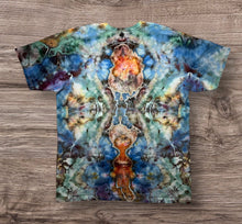 Load image into Gallery viewer, Large Tshirt, mandala tie dye
