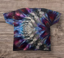 Load image into Gallery viewer, 2XL Tshirt, tie dye design
