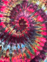 Load image into Gallery viewer, XL Tshirt,  spiral tie dye design
