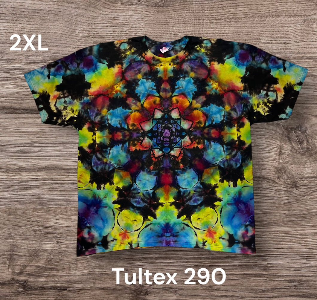 2XL Tshirt, reverse mandala tie dye