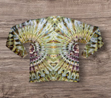 Load image into Gallery viewer, XL long sleeve Tshirt, fanfold tie dye
