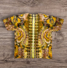 Load image into Gallery viewer, XL Tshirt, mandala tie dye
