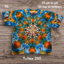 Load image into Gallery viewer, XL Tshirt, mandala tie dye
