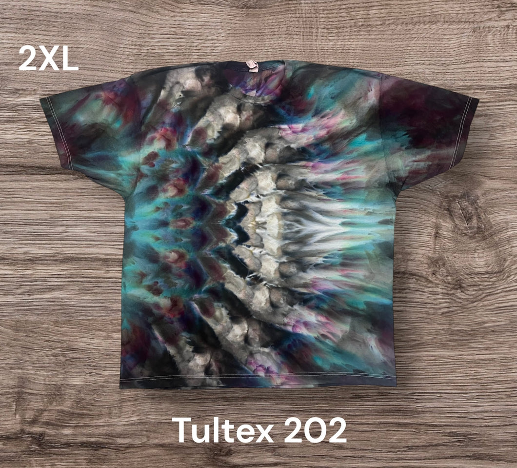 2XL Tshirt, tie dye design