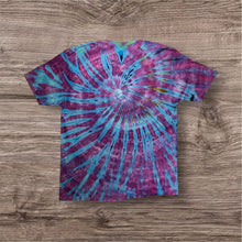 Load image into Gallery viewer, 3XL Tshirt, tie dye design
