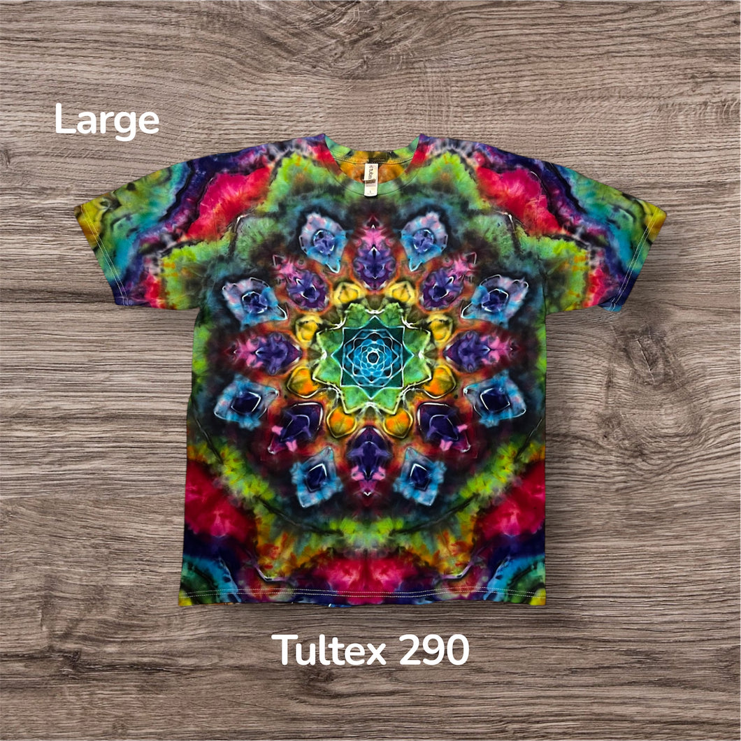 Large Tshirt, mandala tie dye