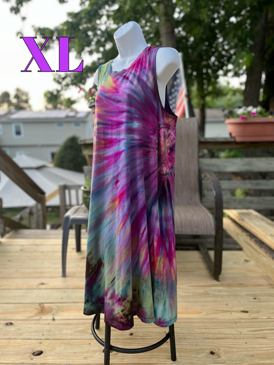 Ladies XL swing dress, reverse sunburst tie dye