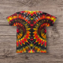 Load image into Gallery viewer, Large Tshirt, tie dye design
