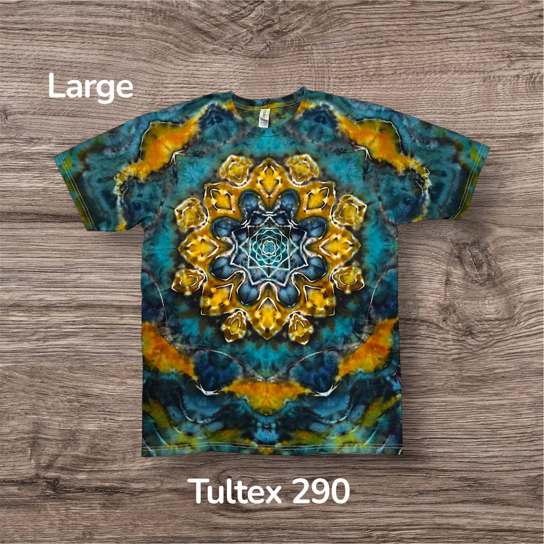 Large Tshirt, mandala tie dye
