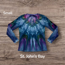 Load image into Gallery viewer, Ladies Small long sleeve, mandala tie dye
