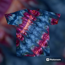 Load image into Gallery viewer, Adult Large Tshirt, tie dye design
