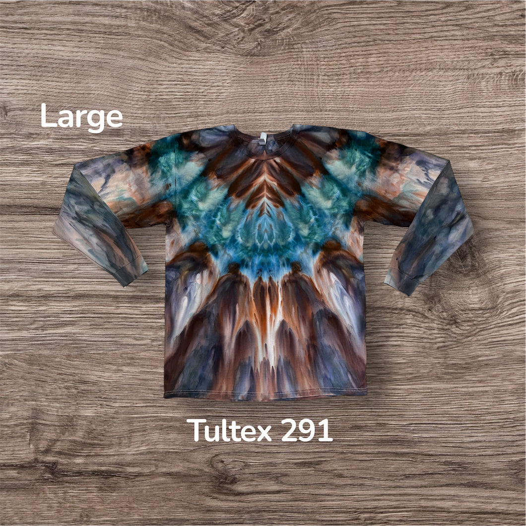 Large long sleeve Tshirt, tie dye design
