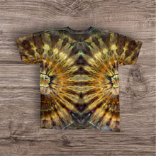 Load image into Gallery viewer, Medium Tshirt, tie dye design
