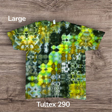 Load image into Gallery viewer, Large Tshirt,  glitch tie dye
