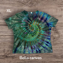 Load image into Gallery viewer, Ladies XL Tshirt, spiral tie dye
