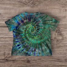 Load image into Gallery viewer, Ladies XL Tshirt, spiral tie dye
