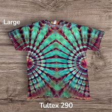 Load image into Gallery viewer, Large Tshirt, tie dye design
