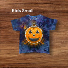 Load image into Gallery viewer, Kids Small Tshirt, pumpkin and moon tie dye
