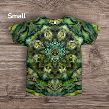 Load image into Gallery viewer, Small Tshirt,  mandala tie dye
