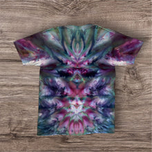 Load image into Gallery viewer, Medium Tshirt, tie dye design
