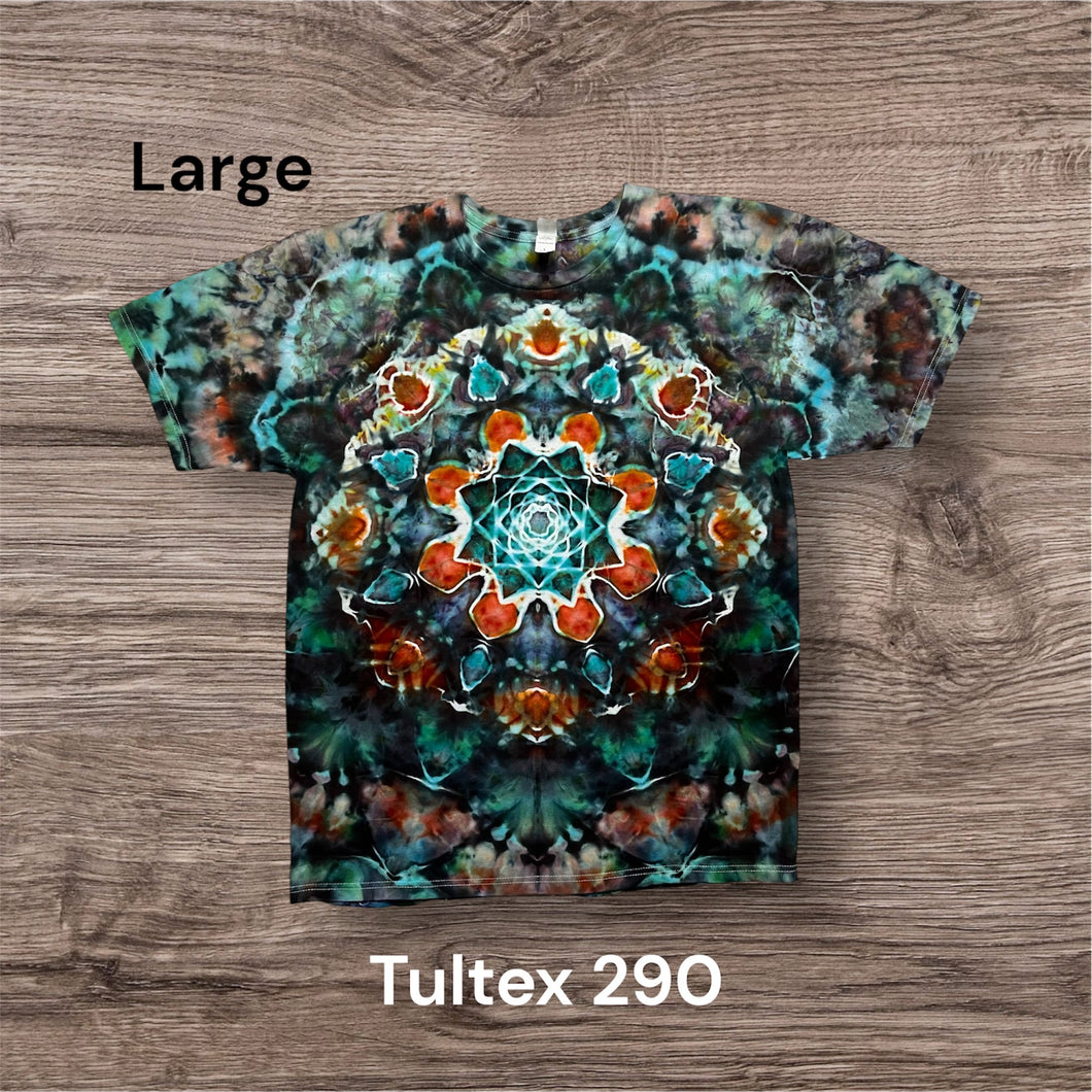 Large Tshirt, mandala tie dye