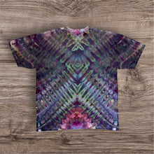 Load image into Gallery viewer, XL Tshirt, tie dye design
