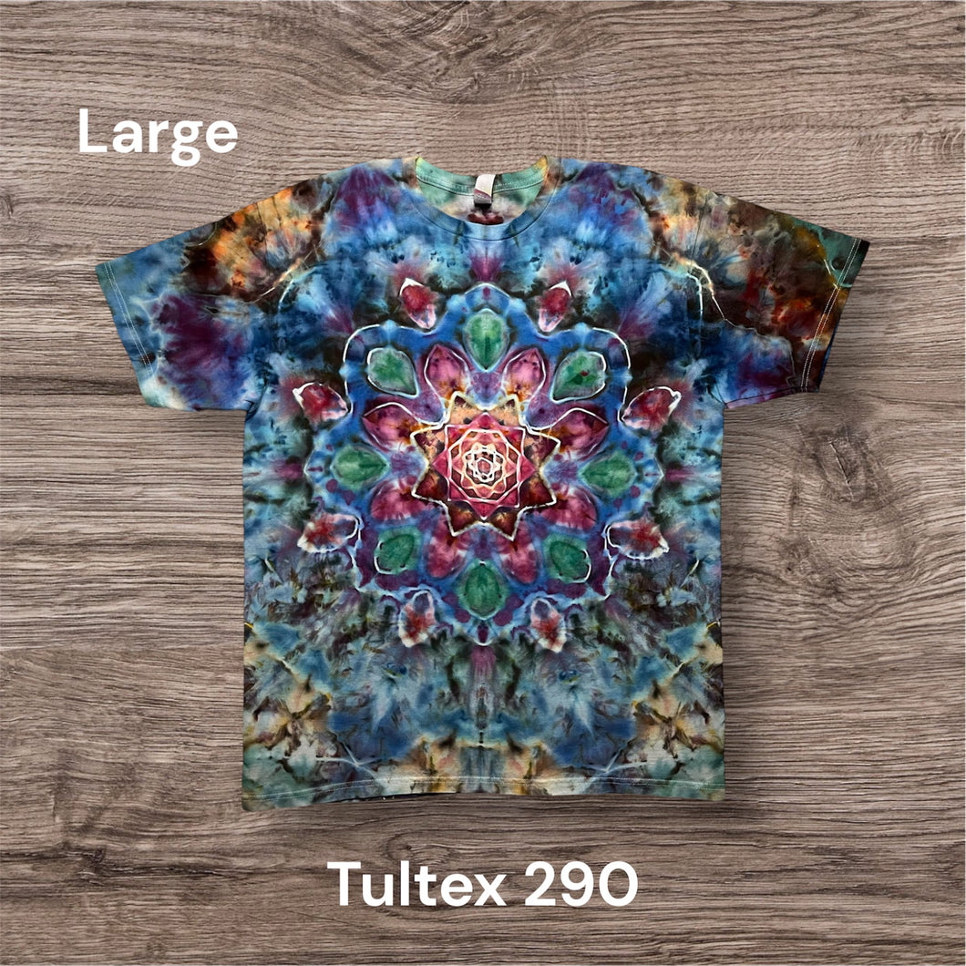 Large Tshirt, mandala tie dye