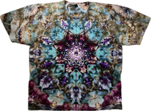 Load image into Gallery viewer, 2XL Tshirt, mandala tie dye
