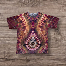 Load image into Gallery viewer, Large Tshirt, tie dye design
