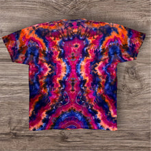 Load image into Gallery viewer, XL Tshirt, mandala tie dye
