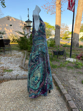 Load image into Gallery viewer, Ladies large dress, geode tie dye

